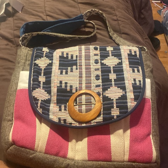 NWOT Aztec print Sage and Harper messenger bag - Picture 2 of 7